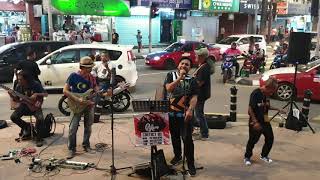 She's Gone ending Pelangi Petang versi keroncong dah reggae! 😅 Variety dari #chilloqband