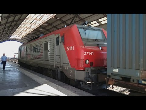 Train en gare de Avignon Centre