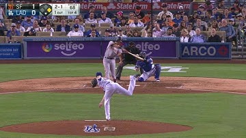 SF@LAD: Panik drills a two-run homer to right field