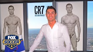 Which is worse: that cristiano ronaldo has a clone or the better abs
than he does? subscribe to get latest fox soccer content:
http://foxs...