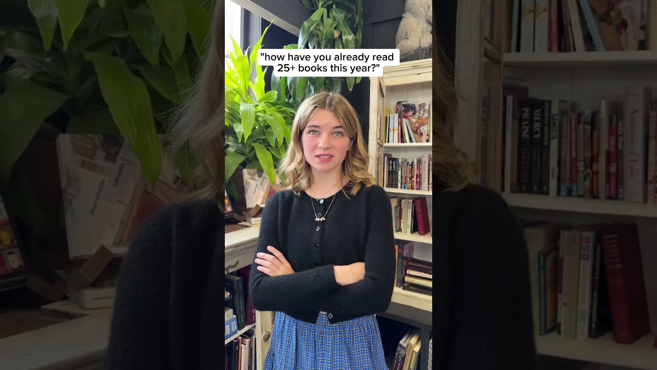 My TBR and I are like this 🤞