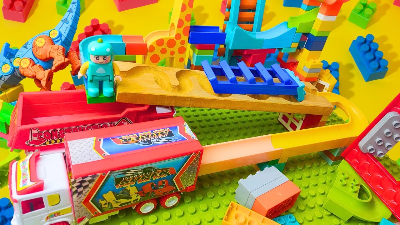 Satisfying Duplo Marble Run ASMR | Relaxing Lego Marble Track Sounds