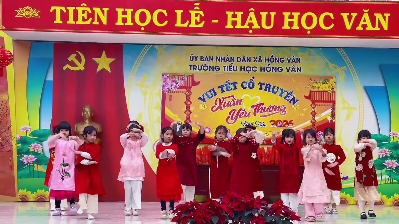 [Xuân yêu thương 2026] Tiết mục Tết đong đầy do các em hs khối 2 thể hiện