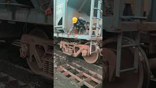 wagon unloading in track hopper (power plant)