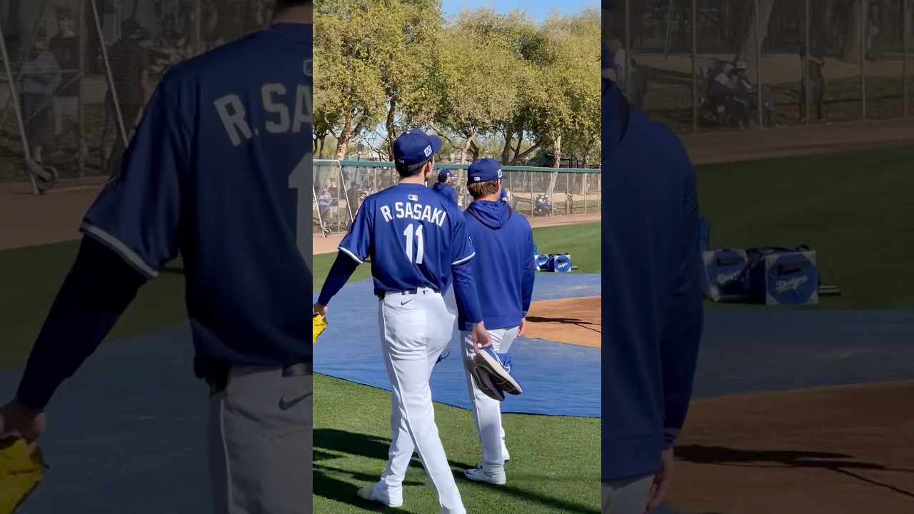 Yoshinobu Yamamoto and Rōki Sasaki 