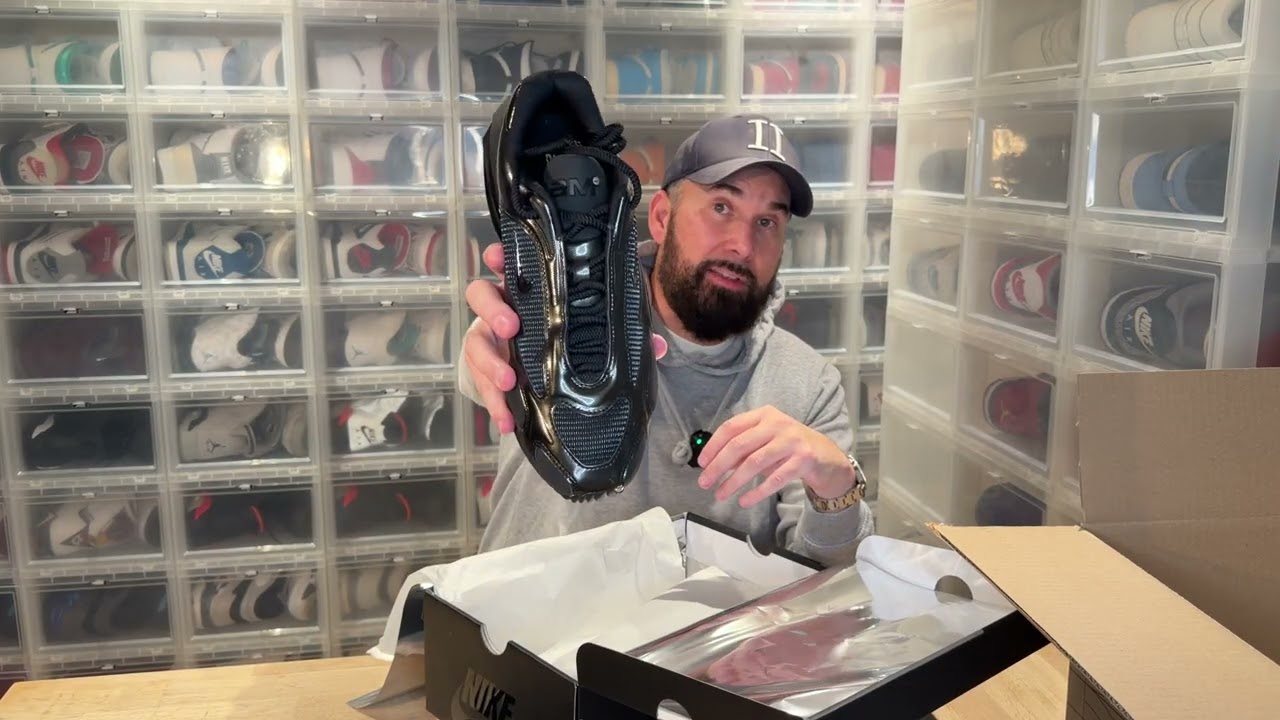 Распаковка: Nike Air Max Muse «Black Patent» — FV1920-003