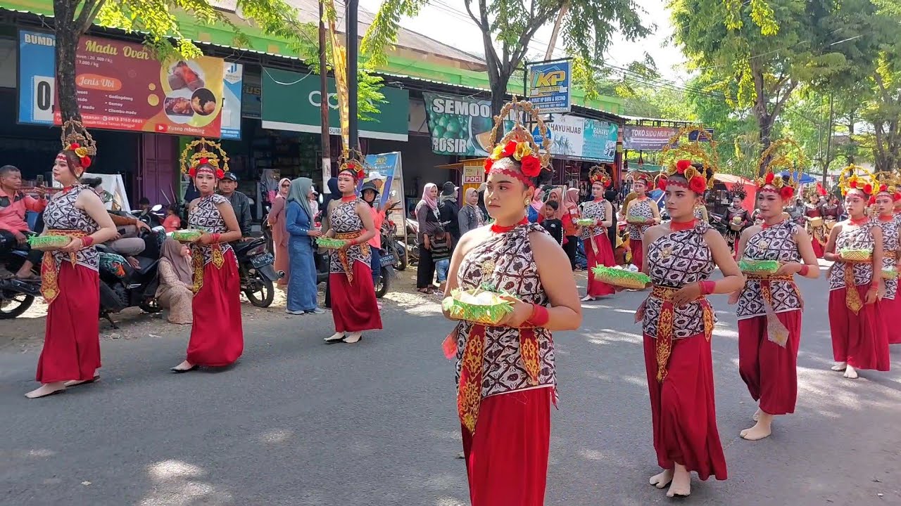 Karnaval kemerdekaan RI ke 80 tahun di kec.panggul / tingkat SMA
