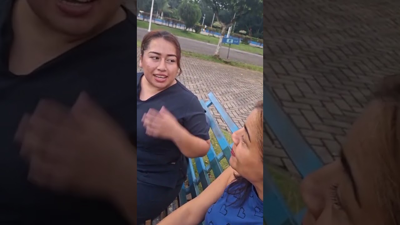 Manos que sirven, corazones que aman.