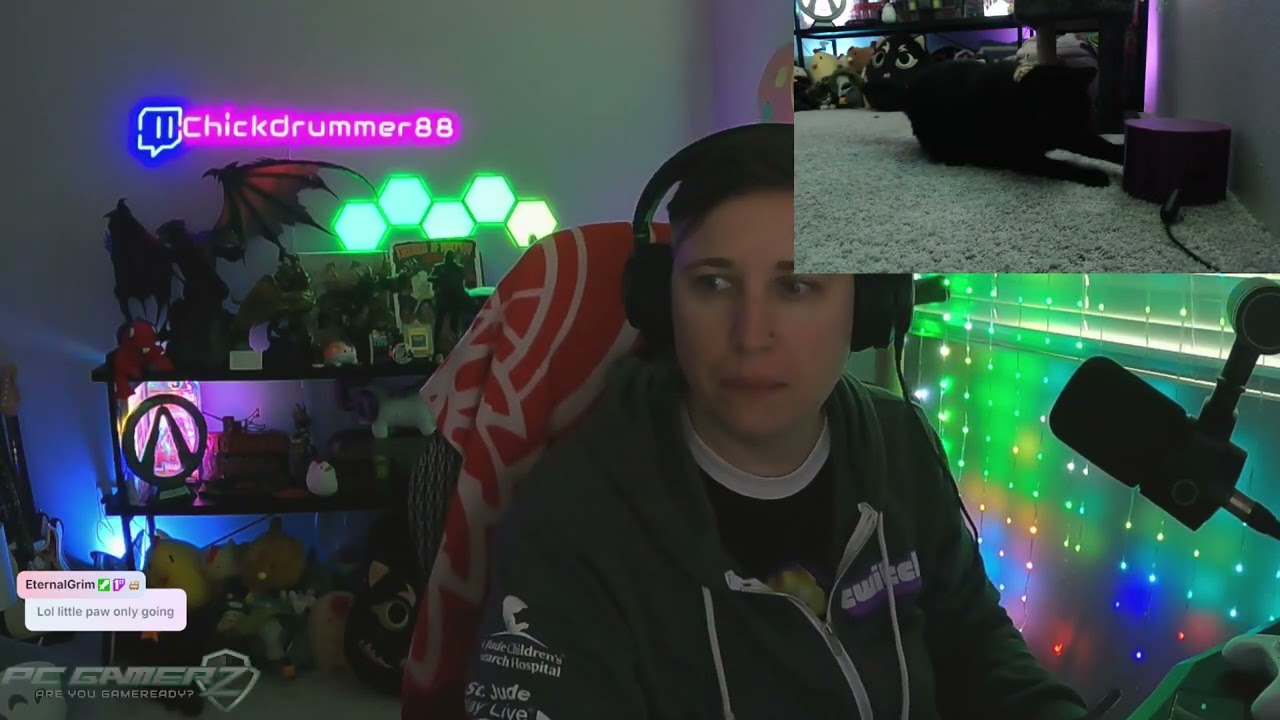 TreatBot is setup! Time to show off some games | !adv !oodie