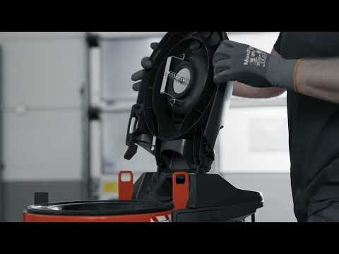 How to clean pre-filter (with water) – Husqvarna DE-Dust Extractors