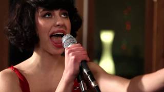 Chords for Kimbra - "Cameo Lover" (Live at Sing Sing Studios)