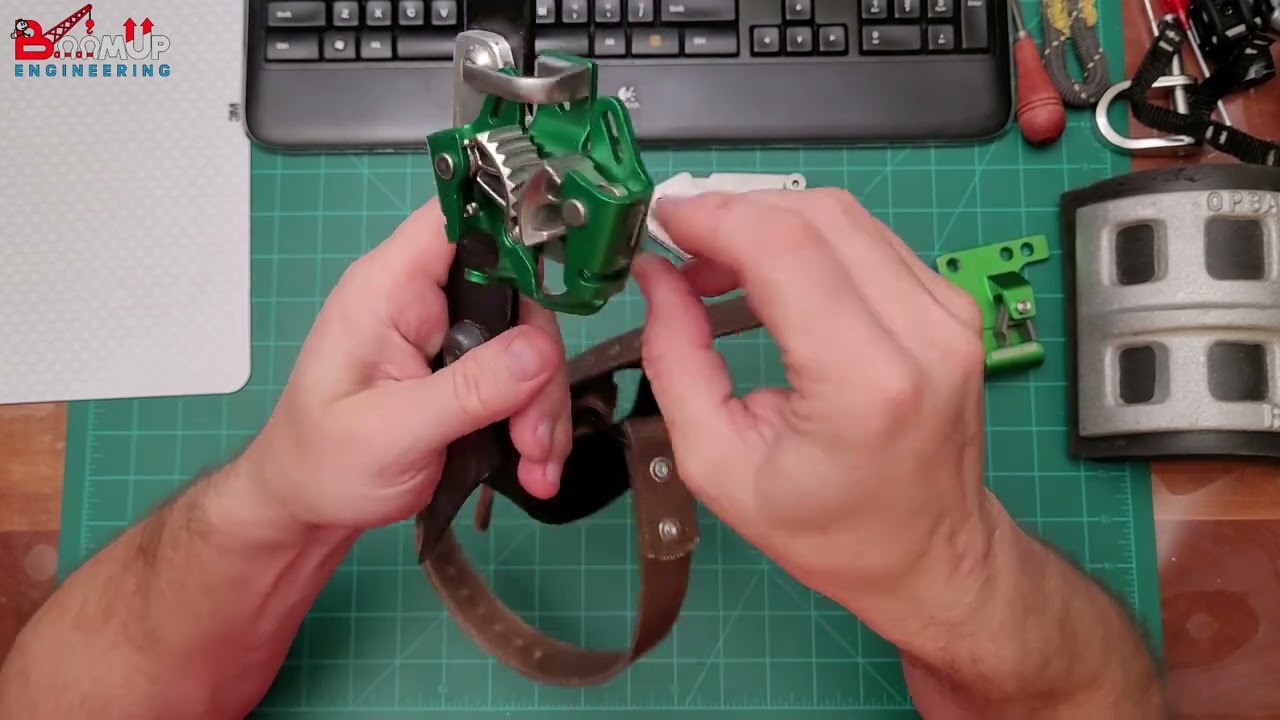 Klein Spurs with Notch Jet Step Foot Ascender