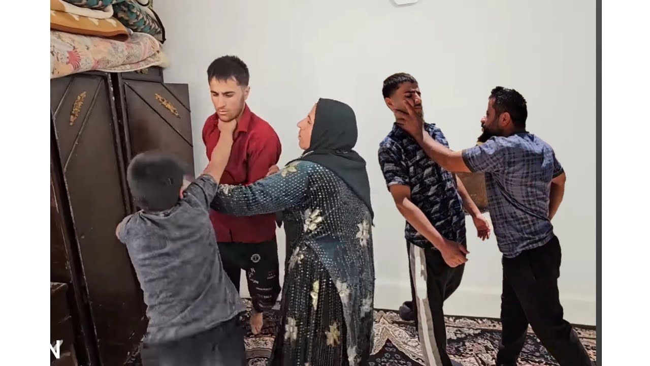 Hossein, the little son of nomads and his mother Soraya in the shadow of his older brother Hojjat