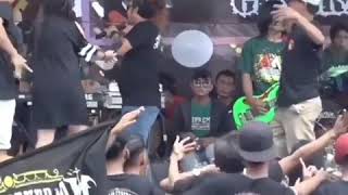 Bebas merdeka AA jaya musik (dela Monika)