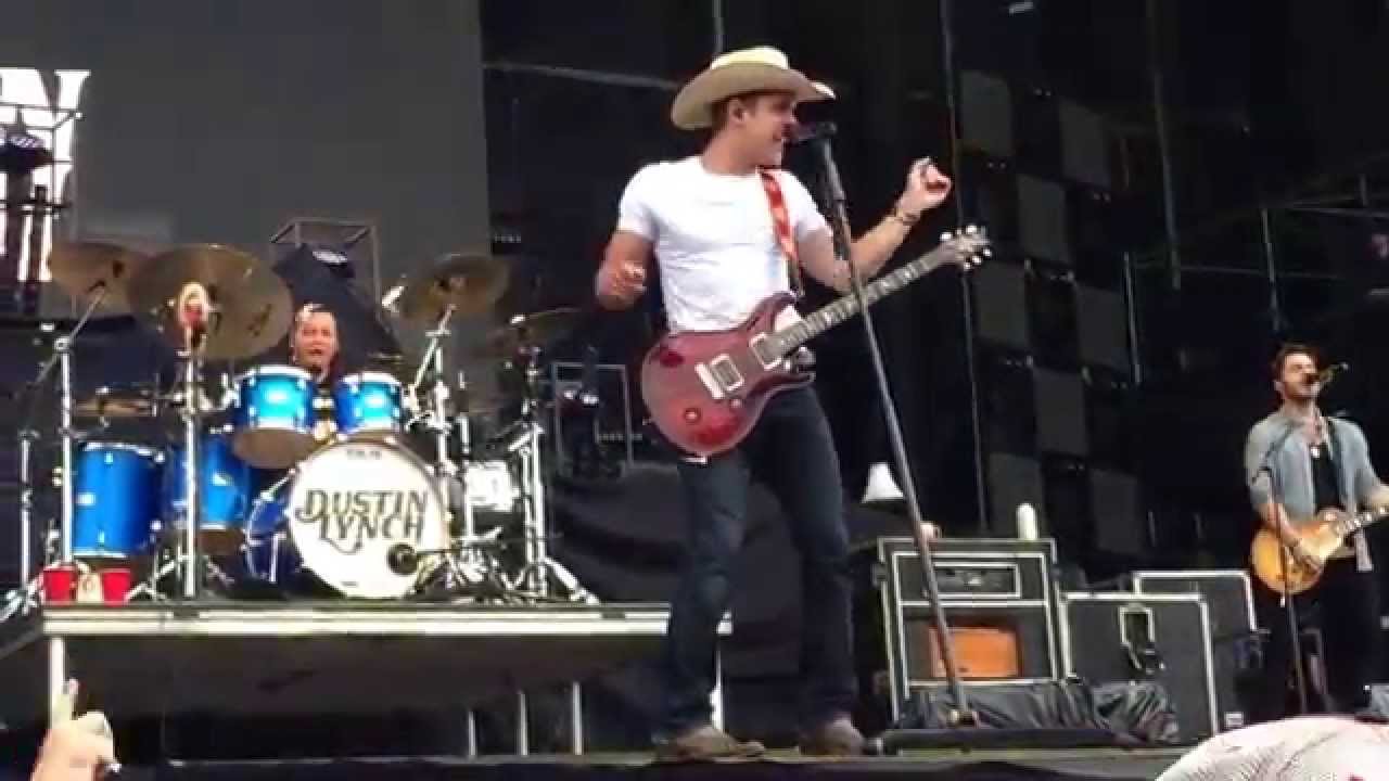Dustin Lynch Wild In Your Smile Dustin Lynch - Wild In Your Smile - Farmborough Festival - June 28