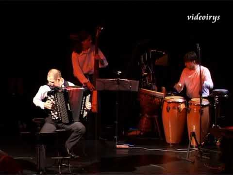 Marcin Wyrostek z zespołem Tango Corazon Quintet w Teatrze Wyspiańskiego-live