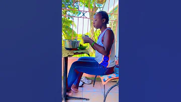 DeeMwango Eating Her Favorite Fruit Happy Birthday Empress 12 8 2025 