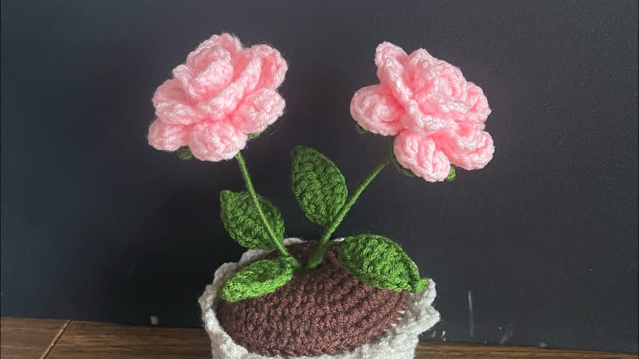 Rose 🌹 small quick and easy step by step 🥰🧶 - YouTube