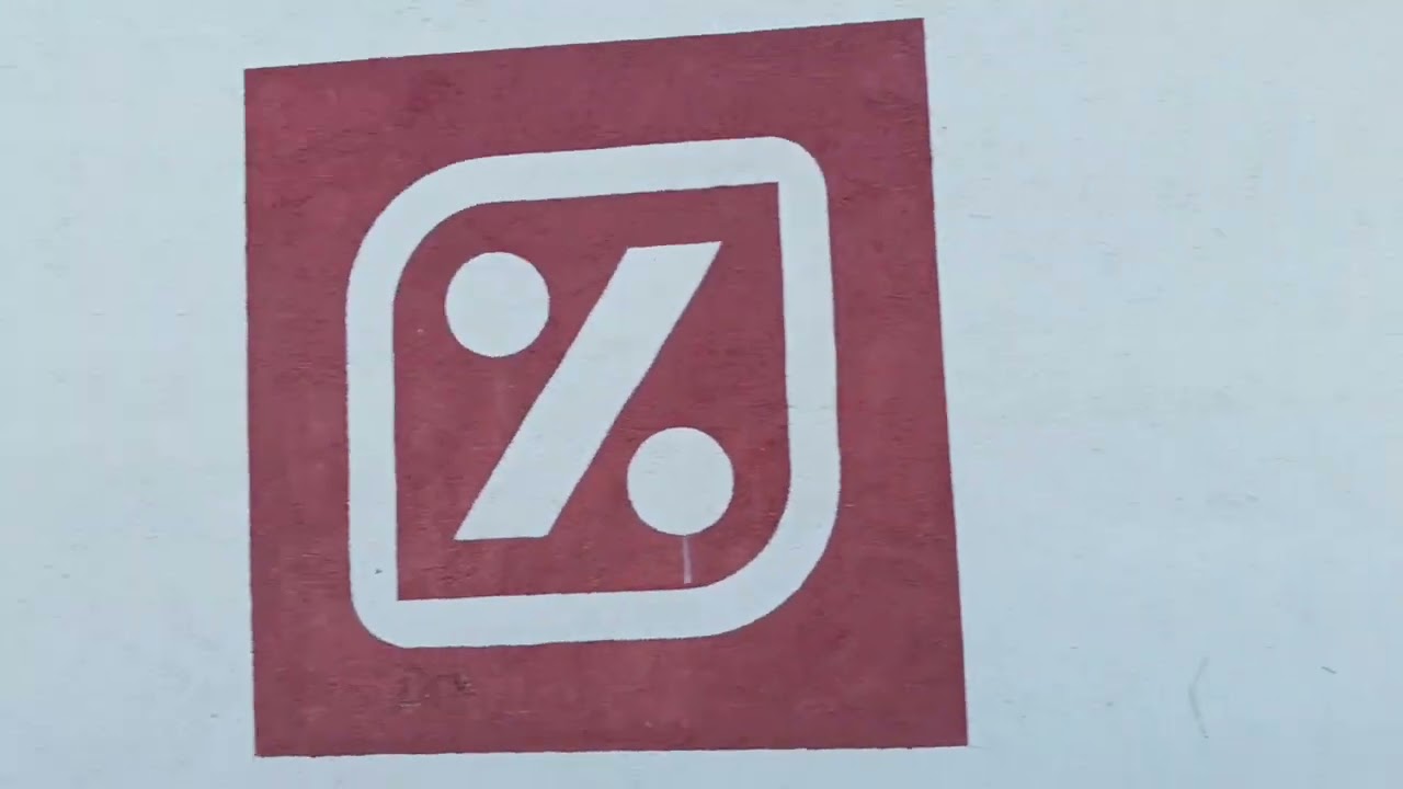 # recorriendo las calles del pueblo de ugena Toledo.