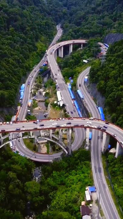 Kelok 9 Padang Sumatera Barat #shorts #wonderfulindonesia #padang