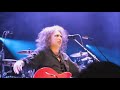 The Cure : Funny Moments on stage with Robert Smith. Cheer you Up!