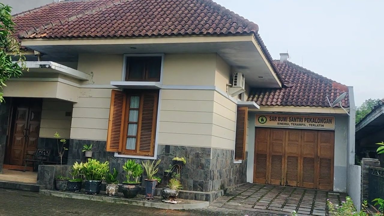 Rumah saat kecilku. @AhmadinWiwied