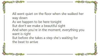 Crowded House - Walked Her Way Down Lyrics