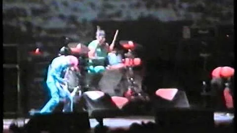 Red Hot Chili Peppers - Freaky Styley (Jam) [Live, Paris - France, 1999]