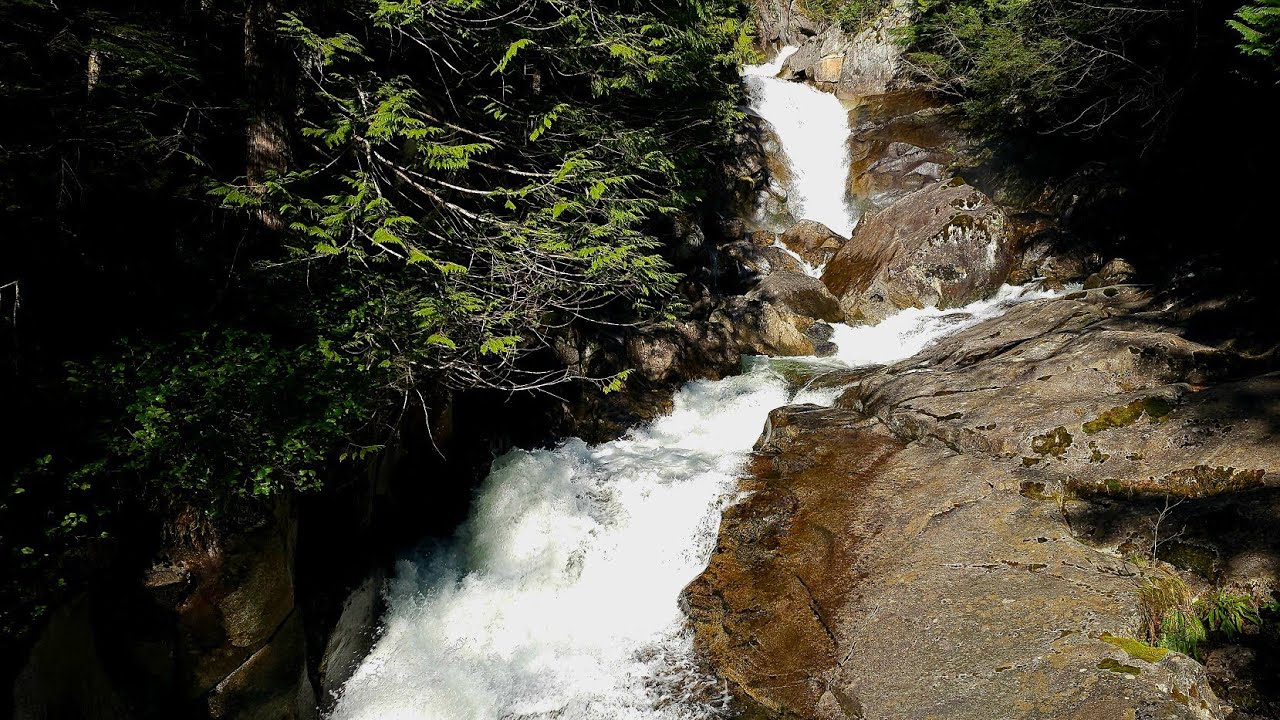 🔥 Into the Emerald Gorge — Dingford Creek Falls Cinematic Soundscape