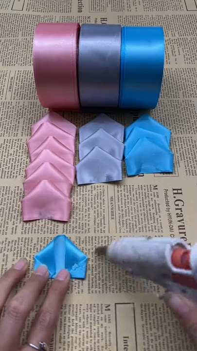 Women love beauty #ribbonflowers #diy #ribbon