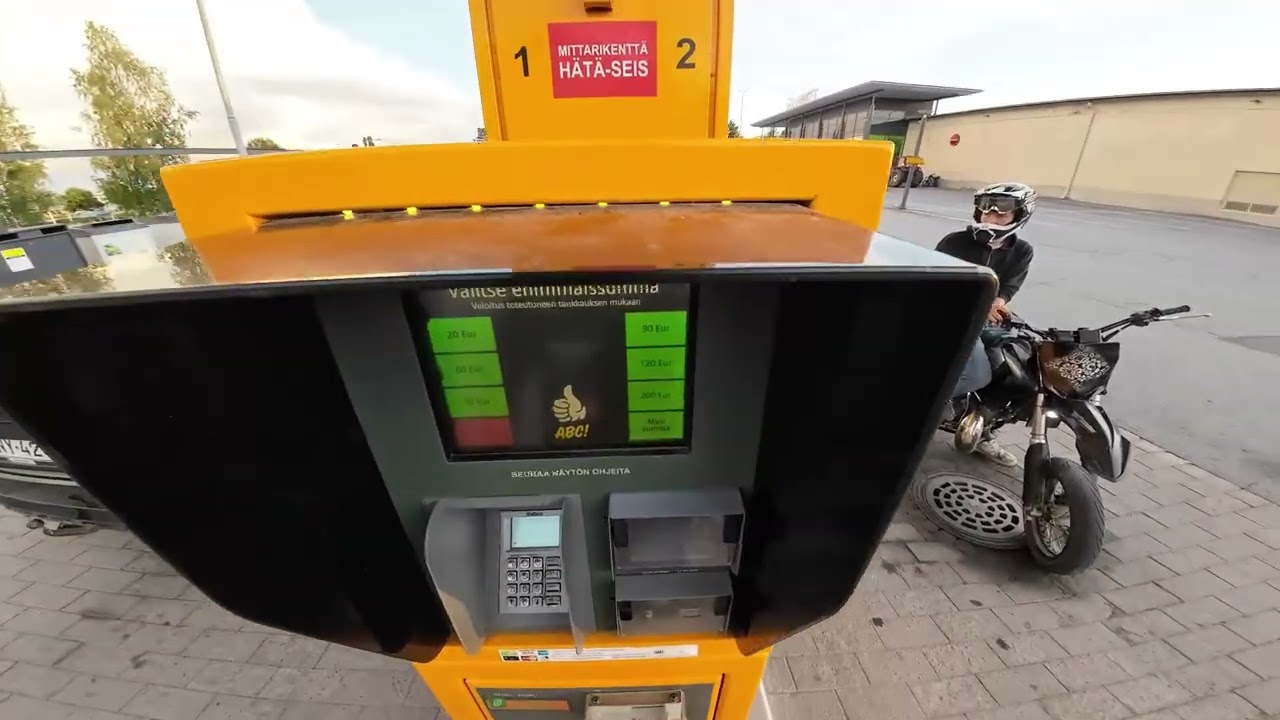 Yamaha DT 70cc summer wheelies