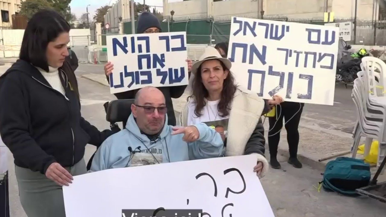 Le combat des parents de l'otage Bar Kuperstein