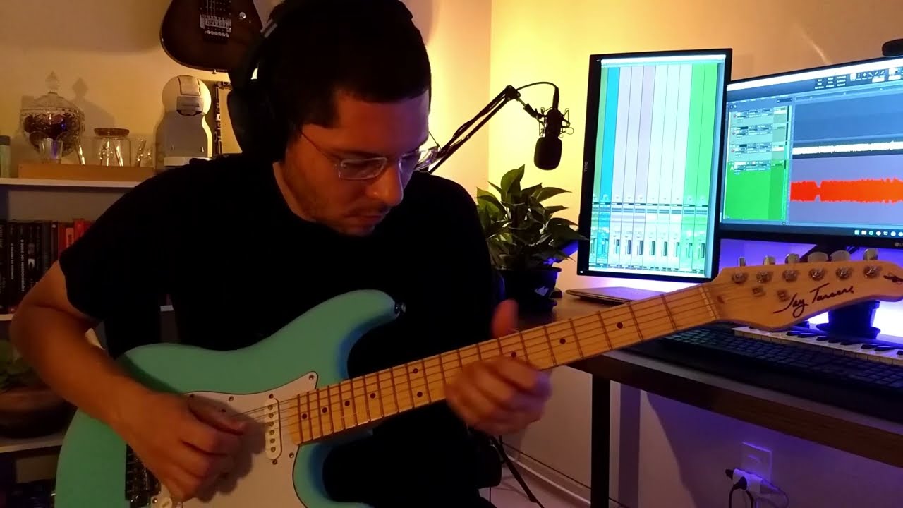 Composing a Song Snippet on a Sunday - The Unfamous Musician 