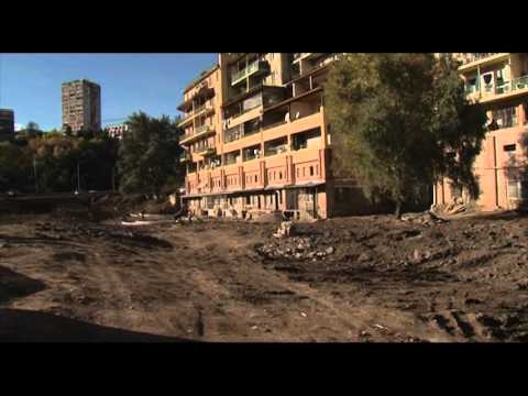 სტიქიის შედეგად დაზარალებულ ჩიქოვანის ქუჩის რეაბილიტაცია დაიწყო