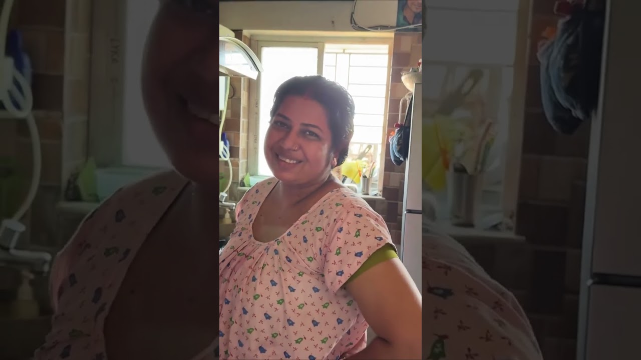 খুকুর মুখে লোকে দিলো বাদুরে রং, ভাং খেয়ে খুকু দিলো গালি 🫢