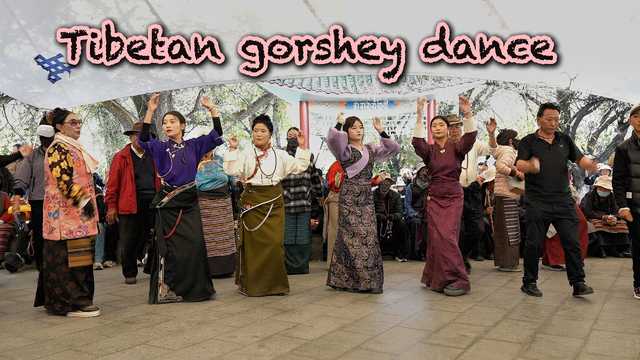 4K | The Rhythm of Lhasa: Traditional Gorshey Dance at the Foot of Potala Palace 西藏拉萨锅庄舞