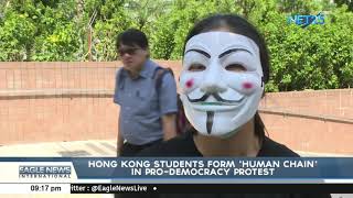 Hong kong students form 'human chain' in pro-democracy protest