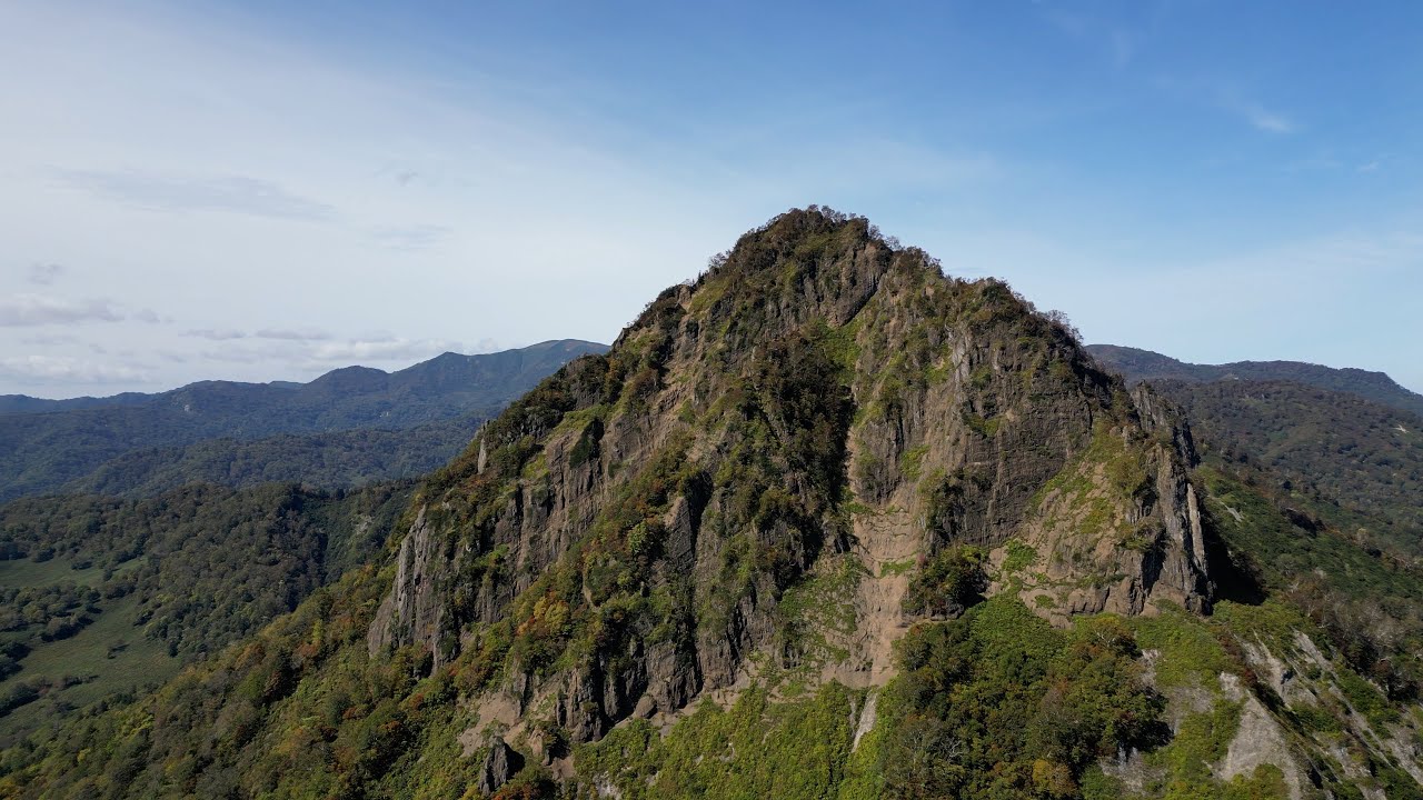 【空撮 　北海道百名山 】定山渓天狗岳　Aerial view of Mount Tengu in Jozankei, Hokkaido