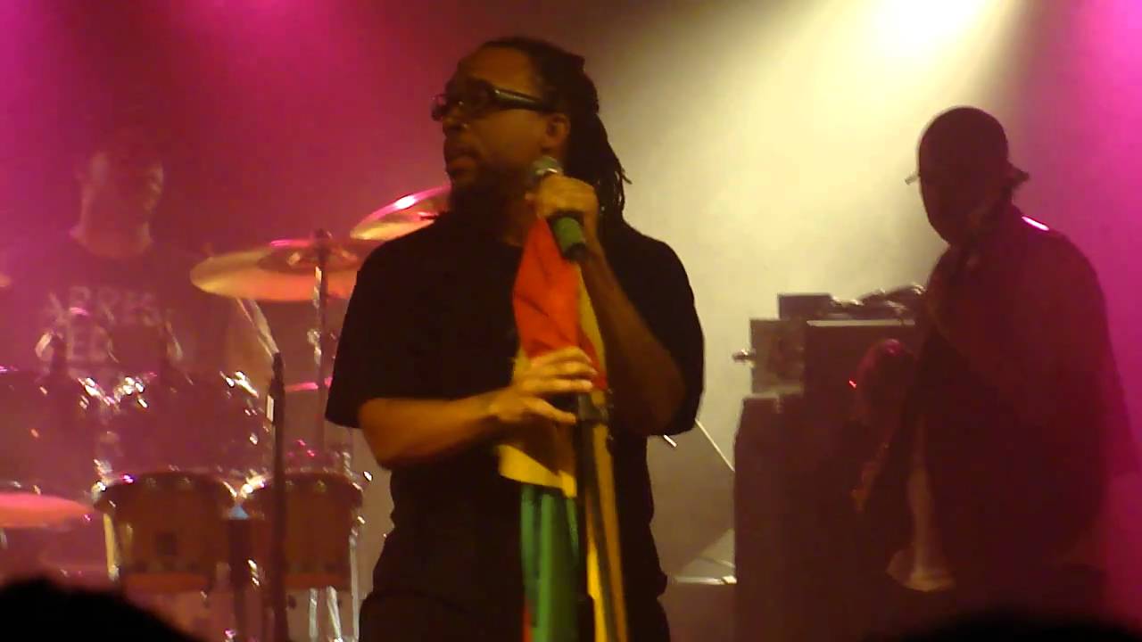 Arrested Development - The World Is Changin'