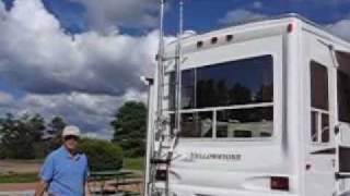 RV Ladder Antenna Mount