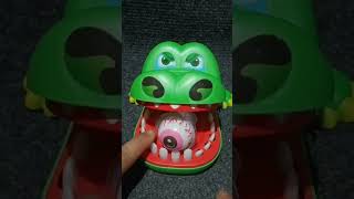 aligator bite eye ball candy #trending #viral #video #satisfying #shortfeed