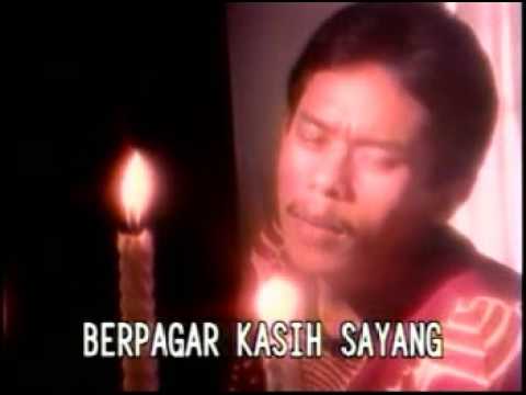 AIRMATA CINTA   Mandar Mahesta  R