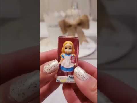 UNBOXING MINI BRANDS DISNEY STORE EDITION | KELLY'S FIRST MINI BRANDS #asmr