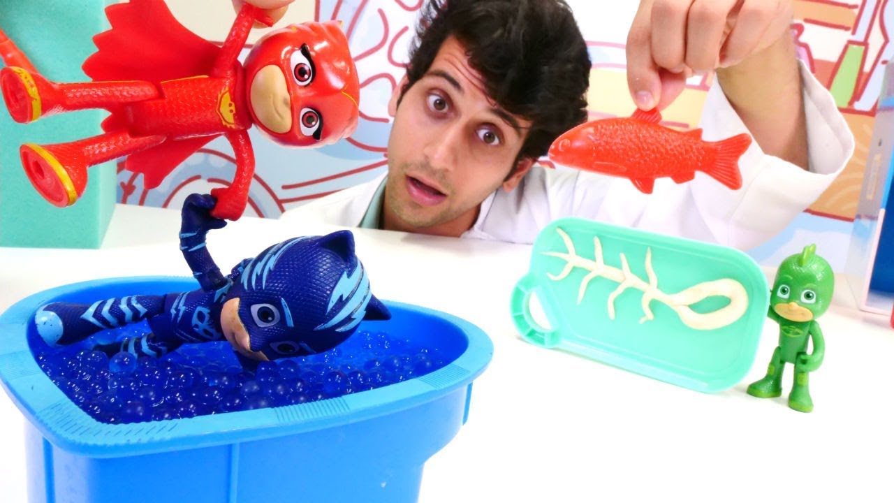 Pijamaskeliler ile oyun derlemesi. Çocuk oyuncakları adalet peşindeler