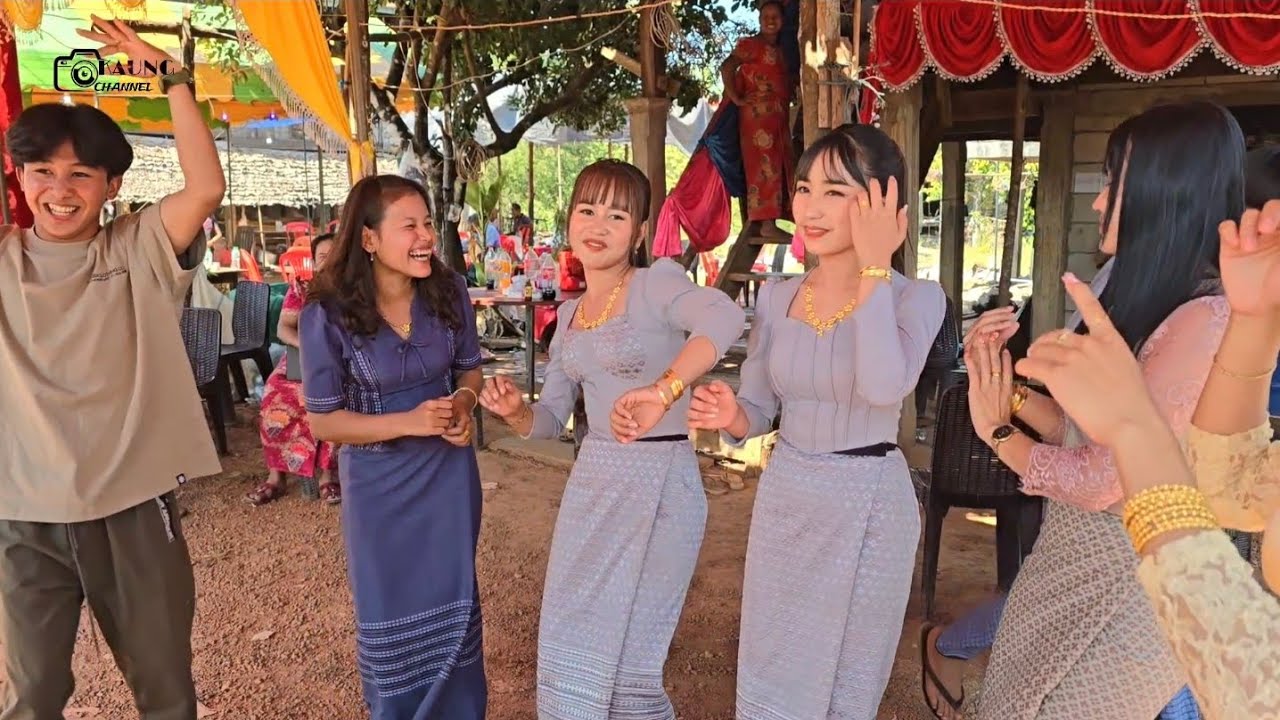 အင်းညီနောင်ရွာက ရှင်ပြုပွဲရေစက်ချနေ့အက 😍 #youtube #automobile 