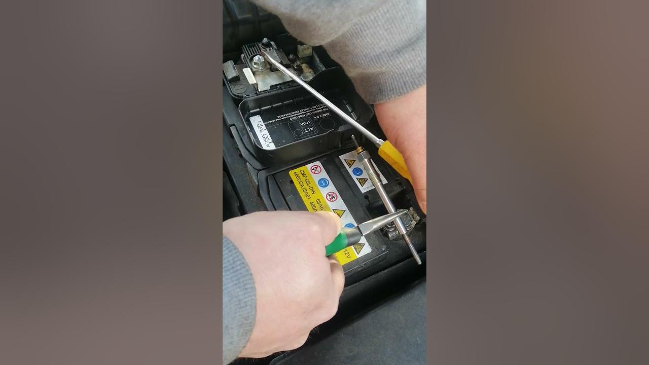 Kia Ceed 1.4 CRDI izzítógyertya csere/ glow plugs change YouTube