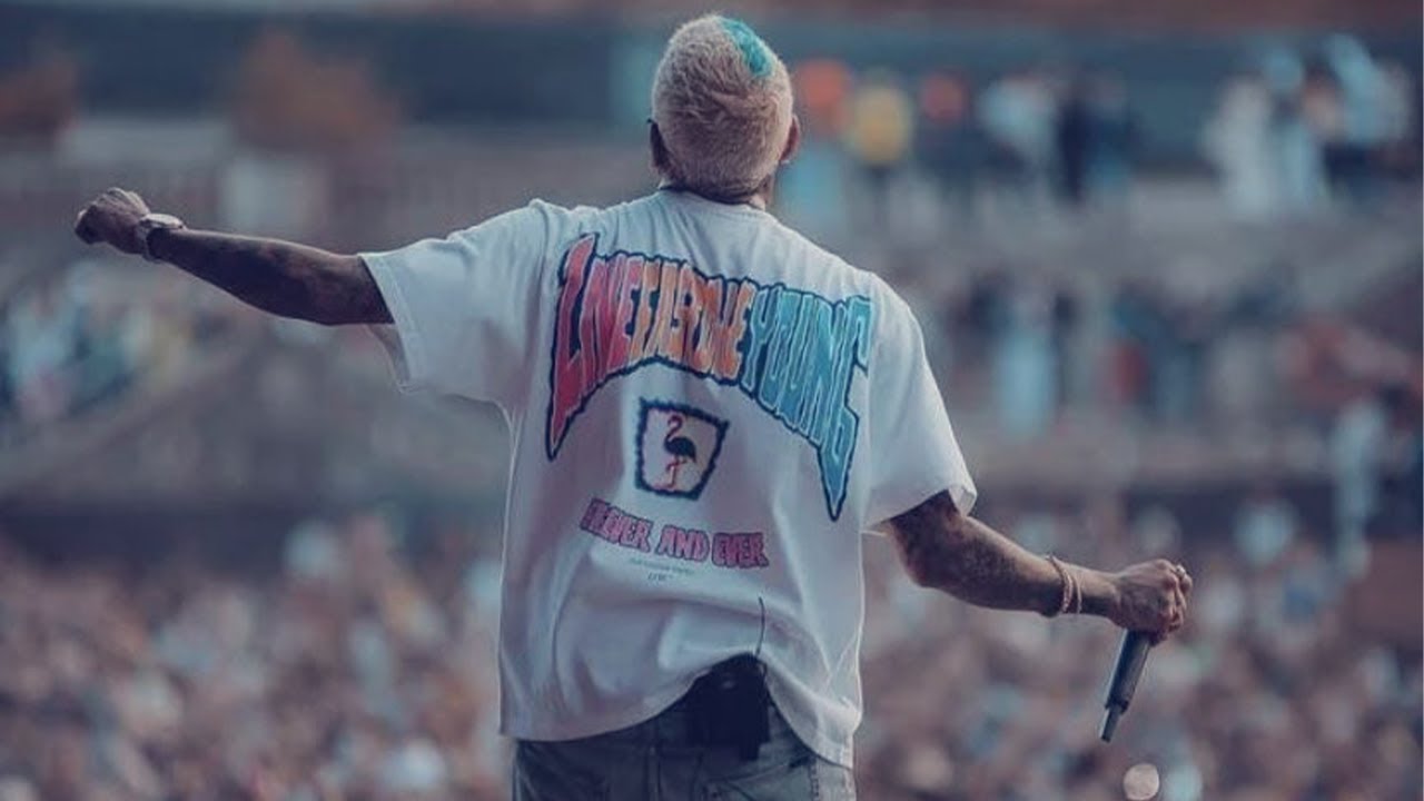 Chris Brown – All I Know (Official Lyrics Video)