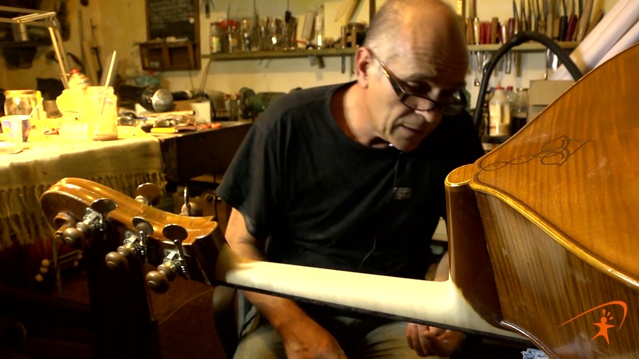 Il liutaio Gianmaria Assandri