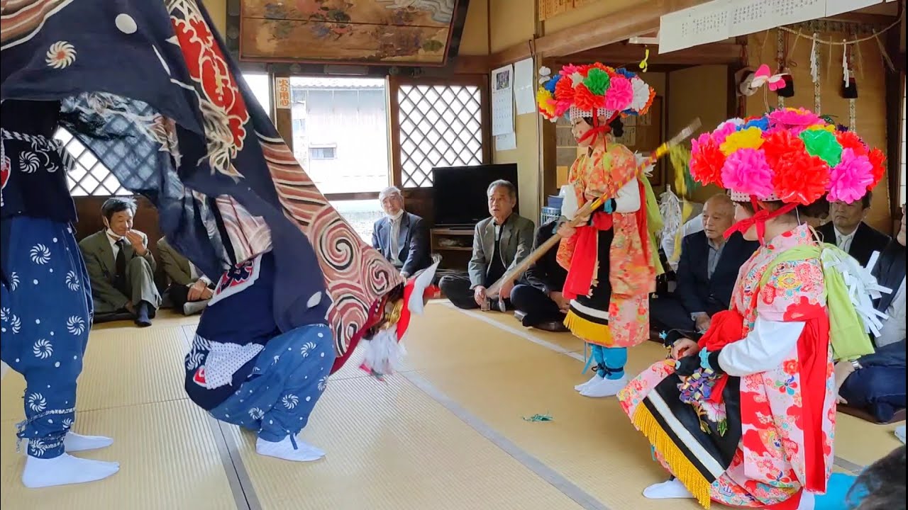 小獅子の奉納｜水戸田稲荷神社｜大門 水戸田獅子舞 2024｜富山県射水市