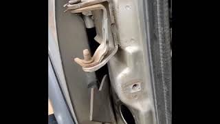 replacing door pins and bushings on a 1999 Chevrolet Silverado 2500